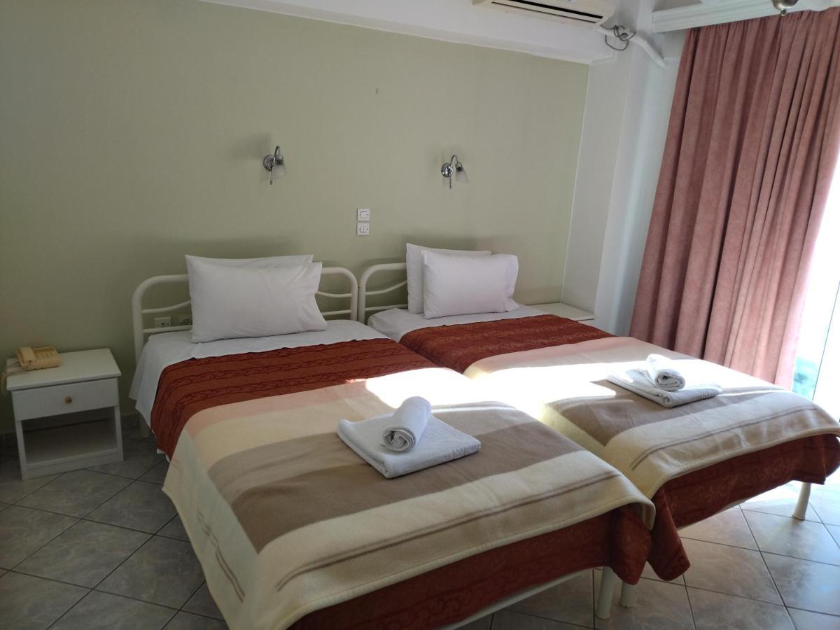 Chrisi Akti Hotel Nafpaktos Room photo
