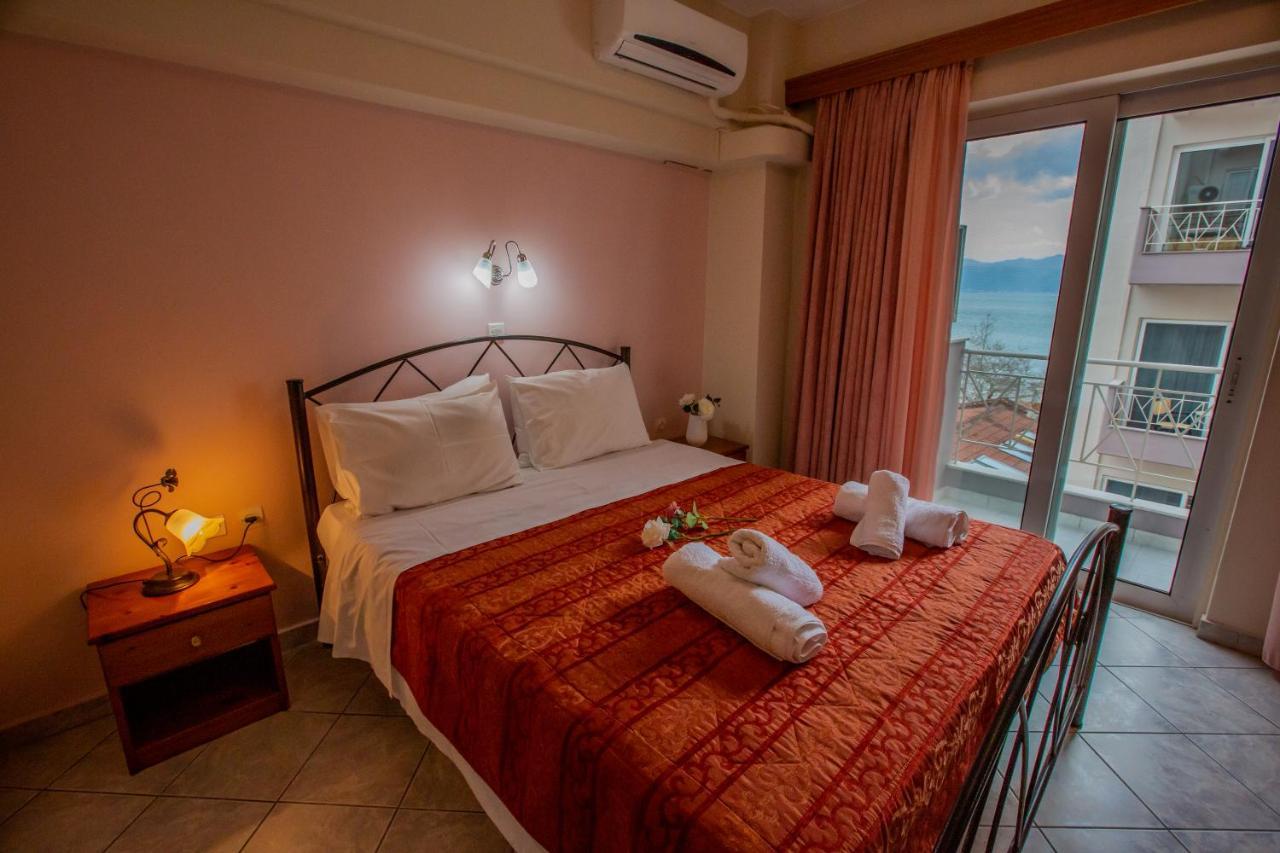Chrisi Akti Hotel Nafpaktos Exterior photo